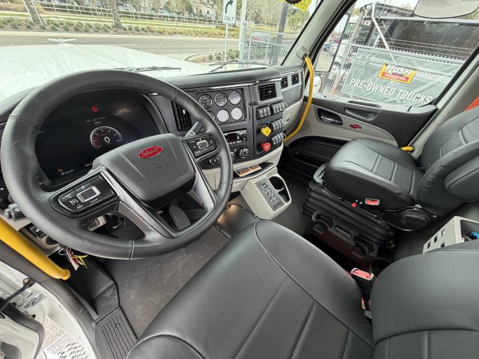 2027 Peterbilt 589-14