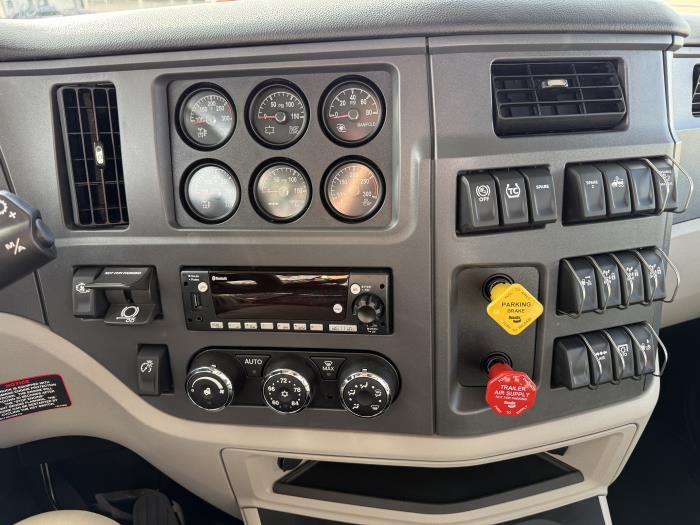 2027 Peterbilt 567-13