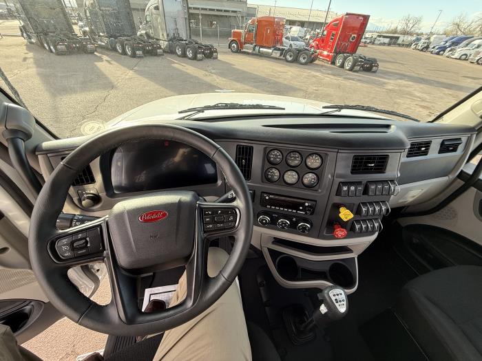 2027 Peterbilt 567-11