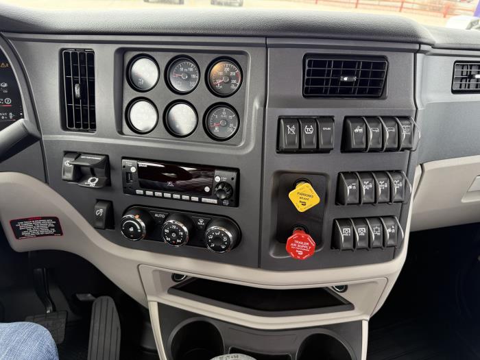 2026 Peterbilt 567-5