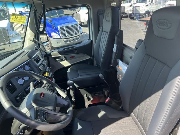 2025 Peterbilt 567-17