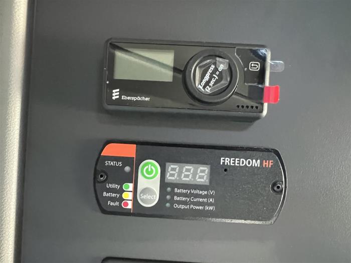 2027 Peterbilt 579-18