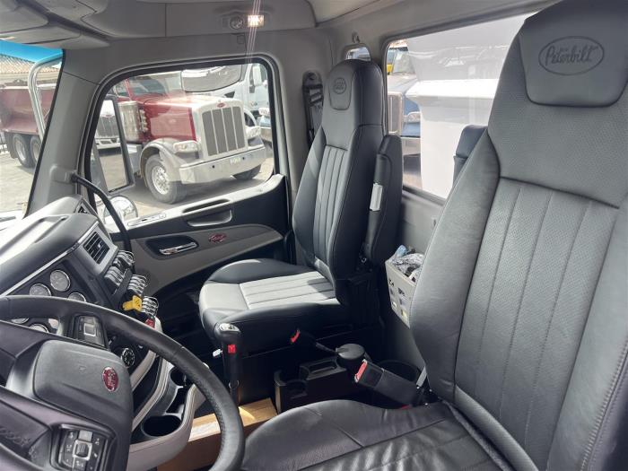 2027 Peterbilt 589-20
