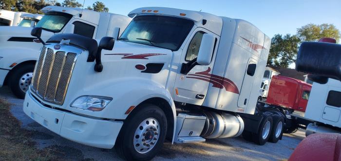 2022 Peterbilt 579-27