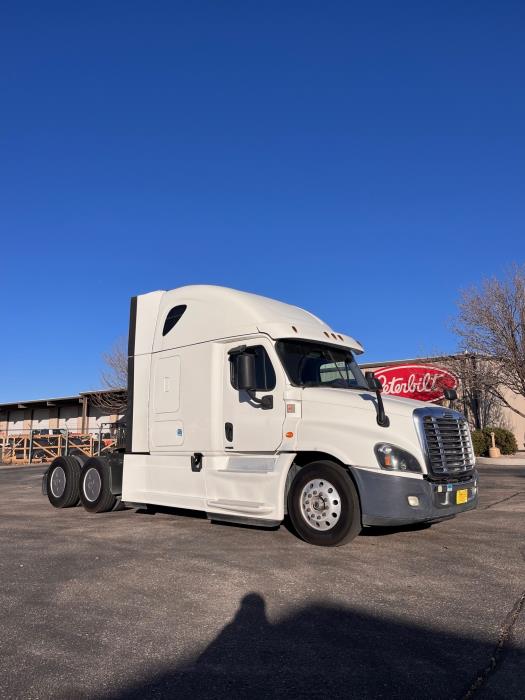 2020 Freightliner Cascadia-3