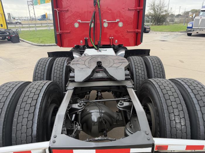 2020 Peterbilt 389-12