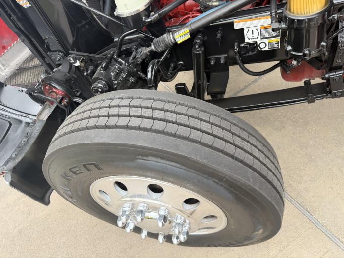 2020 Peterbilt 389-16