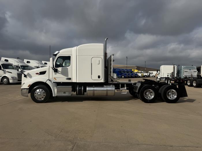 2020 Peterbilt 579-1