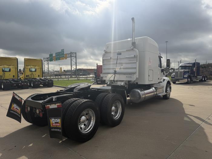 2020 Peterbilt 579-4