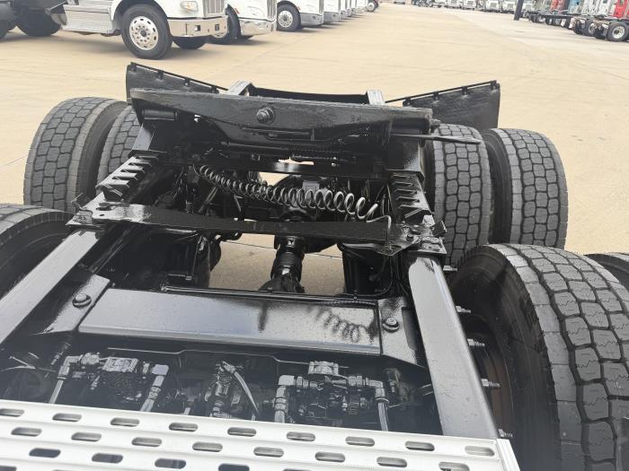 2020 Peterbilt 579-13