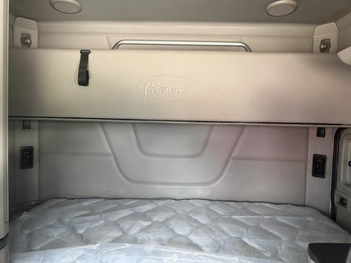 2020 Peterbilt 579-30