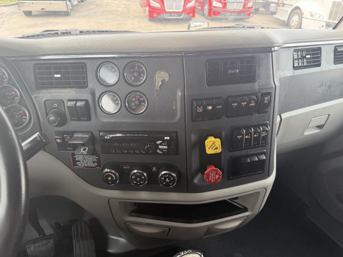 2020 Peterbilt 579-34