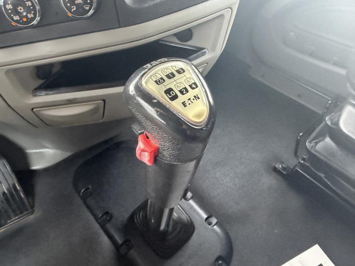 2020 Peterbilt 579-35