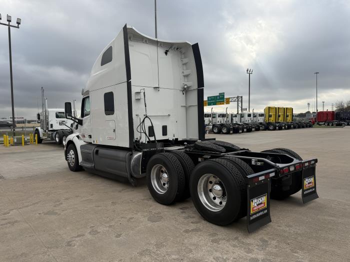 2021 Peterbilt 579-3