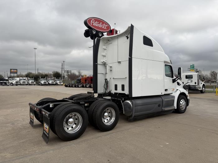 2021 Peterbilt 579-5