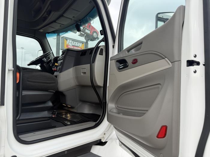 2021 Peterbilt 579-22