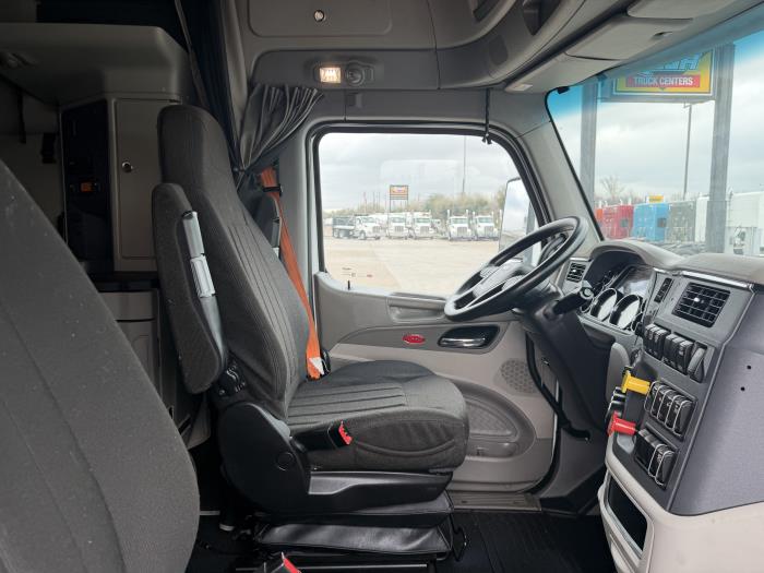 2021 Peterbilt 579-23