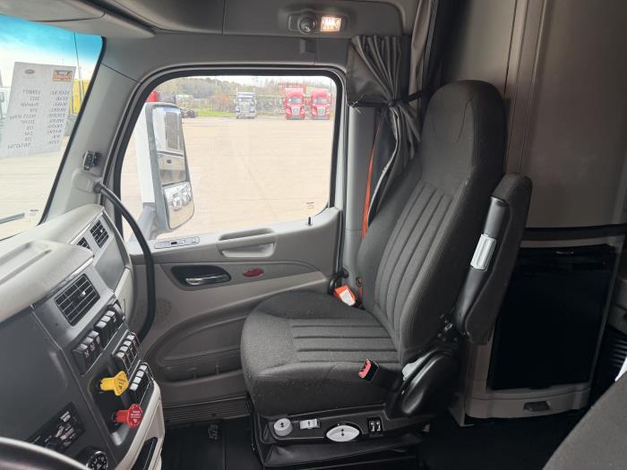 2021 Peterbilt 579-25