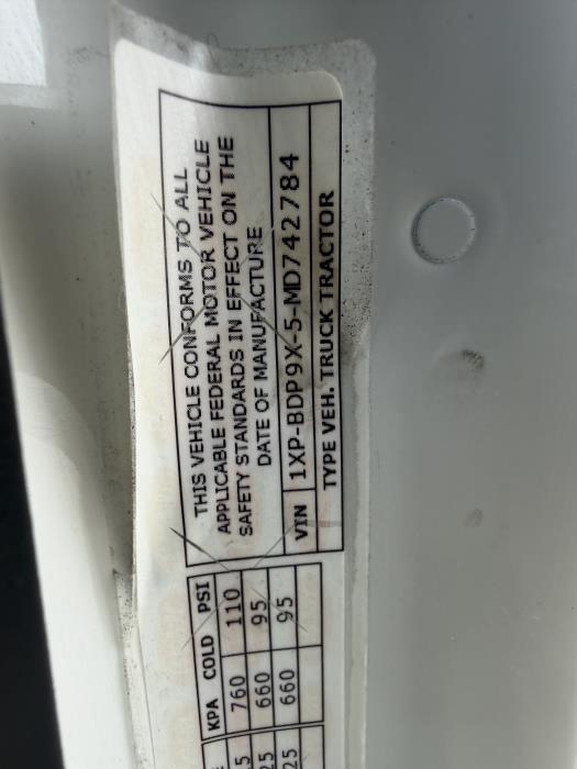 2021 Peterbilt 579-27