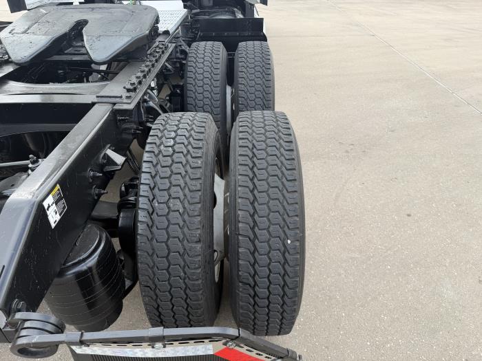 2024 Peterbilt 579-10