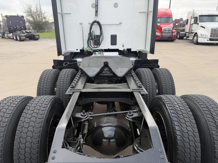 2024 Peterbilt 579-12