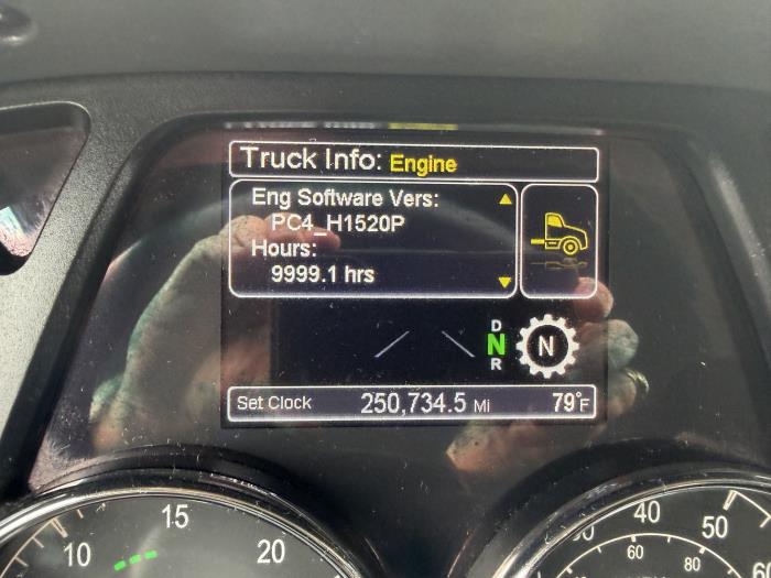 2021 Peterbilt 579-39