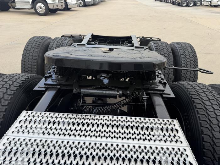 2024 Peterbilt 579-13