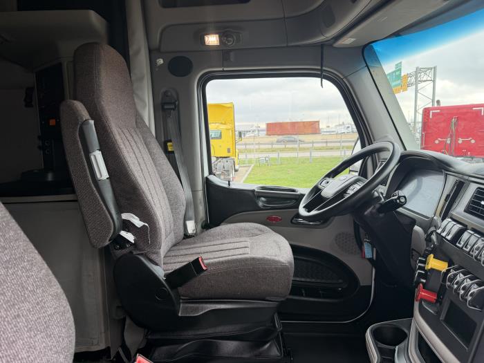 2024 Peterbilt 579-22