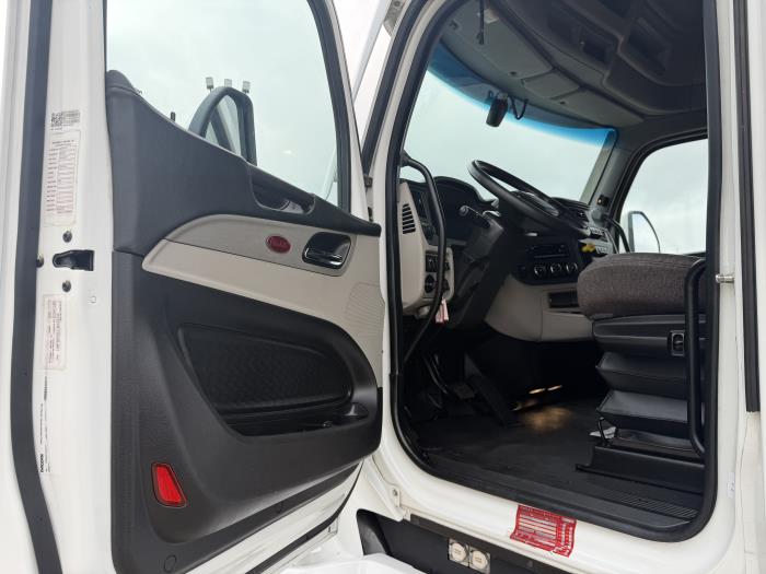 2024 Peterbilt 579-23