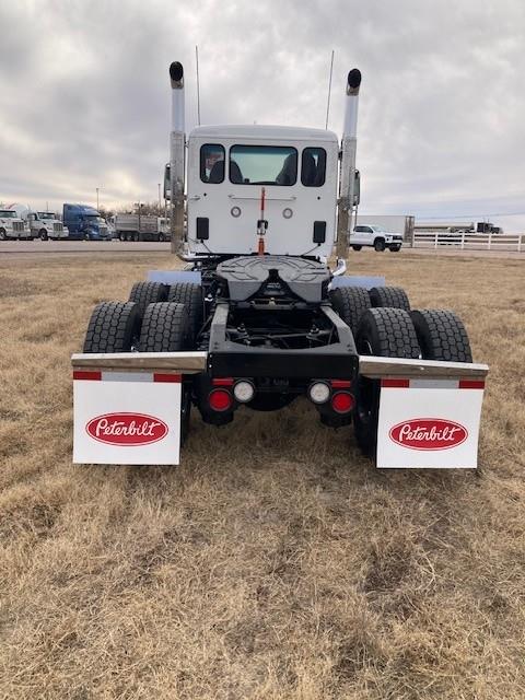 2027 Peterbilt 567-6