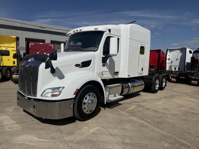 2022 Peterbilt 579-1