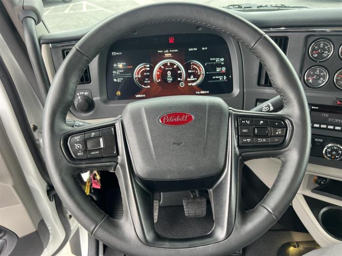 2027 Peterbilt 567-21