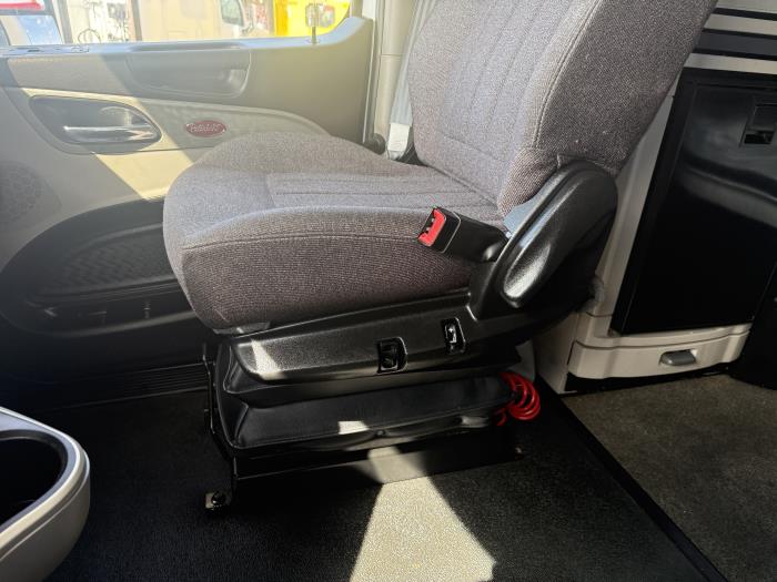 2024 Peterbilt 579-10