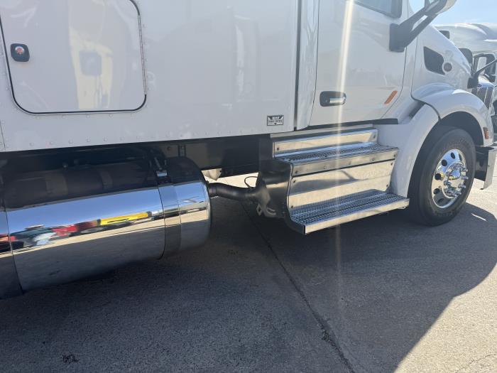 2022 Peterbilt 579-30