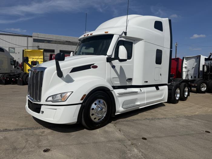 2024 Peterbilt 579-21