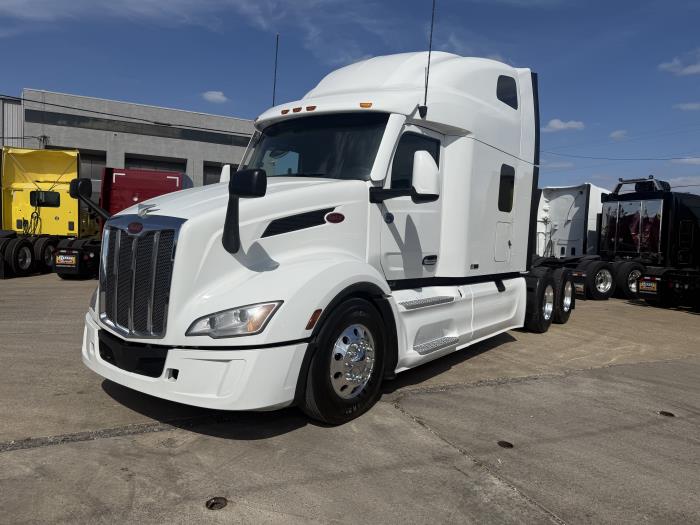 2024 Peterbilt 579-0