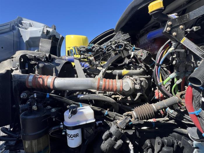 2026 Peterbilt 548-15