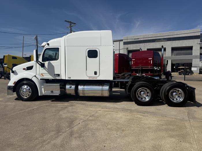 2022 Peterbilt 579-38