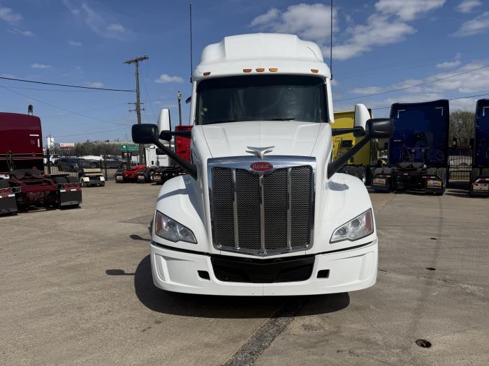 2024 Peterbilt 579-24