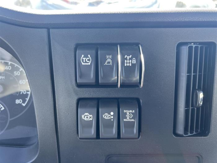 2026 Peterbilt 548-21