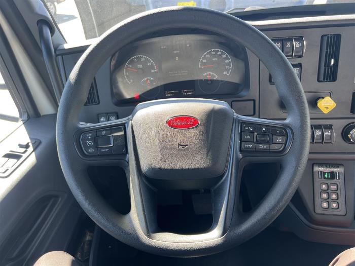 2026 Peterbilt 548-25