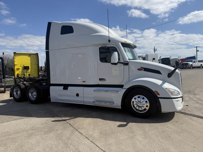 2024 Peterbilt 579-28