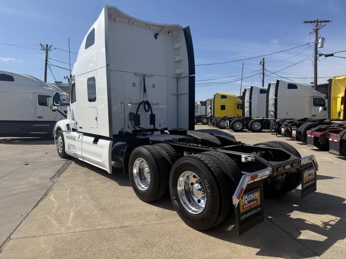 2024 Peterbilt 579-40