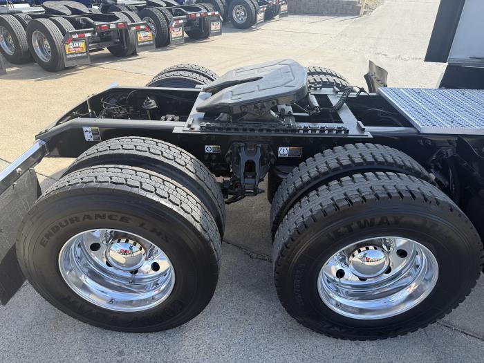 2024 Peterbilt 579-51