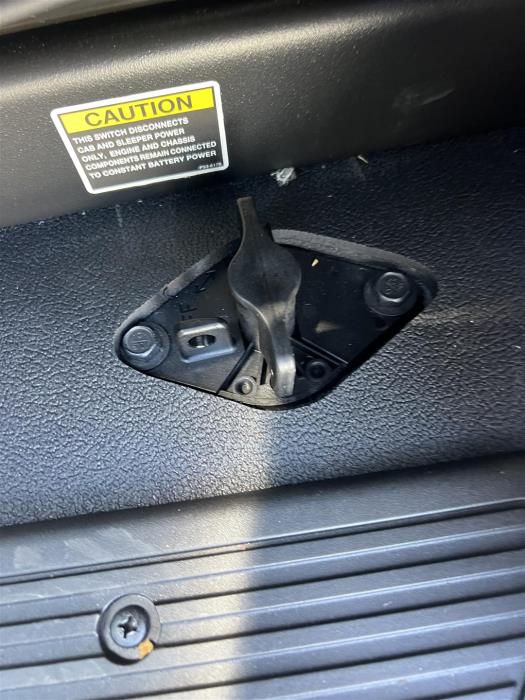 2026 Peterbilt 579-18