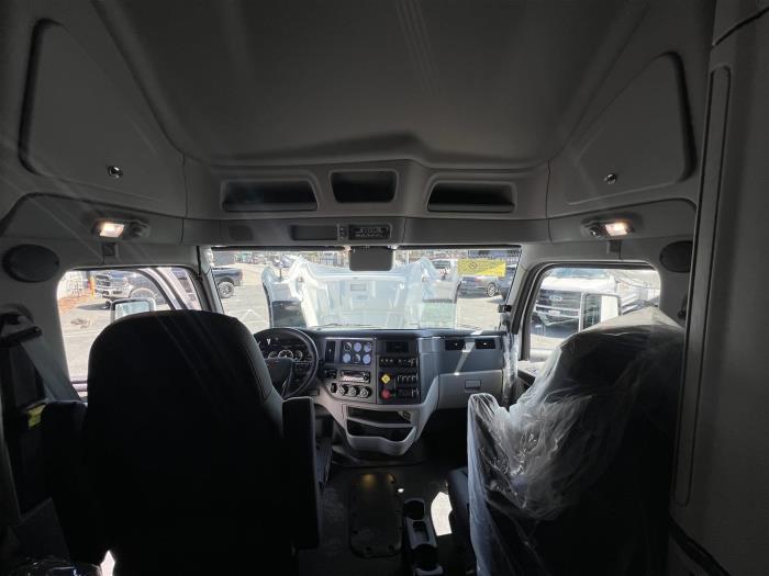 2026 Peterbilt 579-27