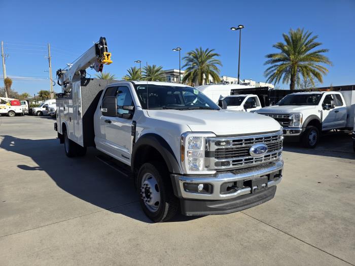 2026 Ford F-550-3