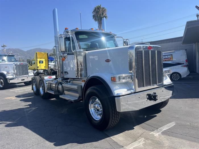 2027 Peterbilt 589-3