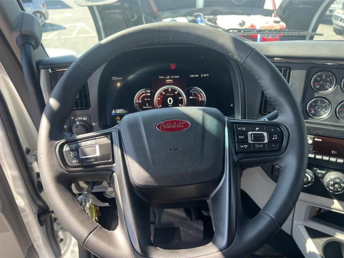 2027 Peterbilt 589-22