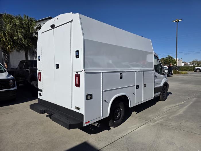 2025 Ford Transit-350-5
